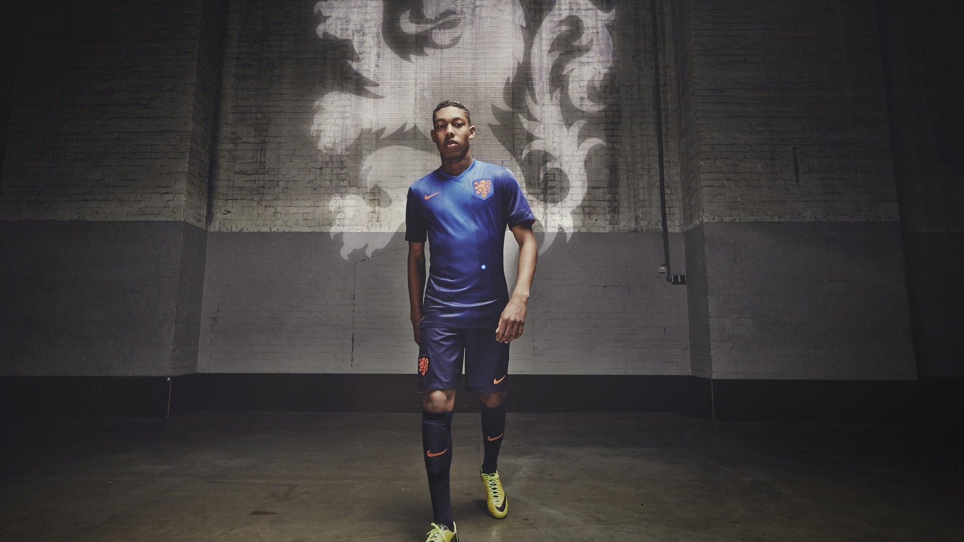 曼联拜仁等欧洲豪门与鲁本内维斯经纪人展开非正式会谈，夏季转会市场暗流涌动