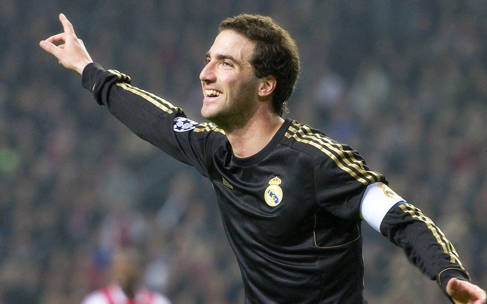 巴萨防线革新计划曝光，瑞尔森成首要目标，坎塞洛或回归助力